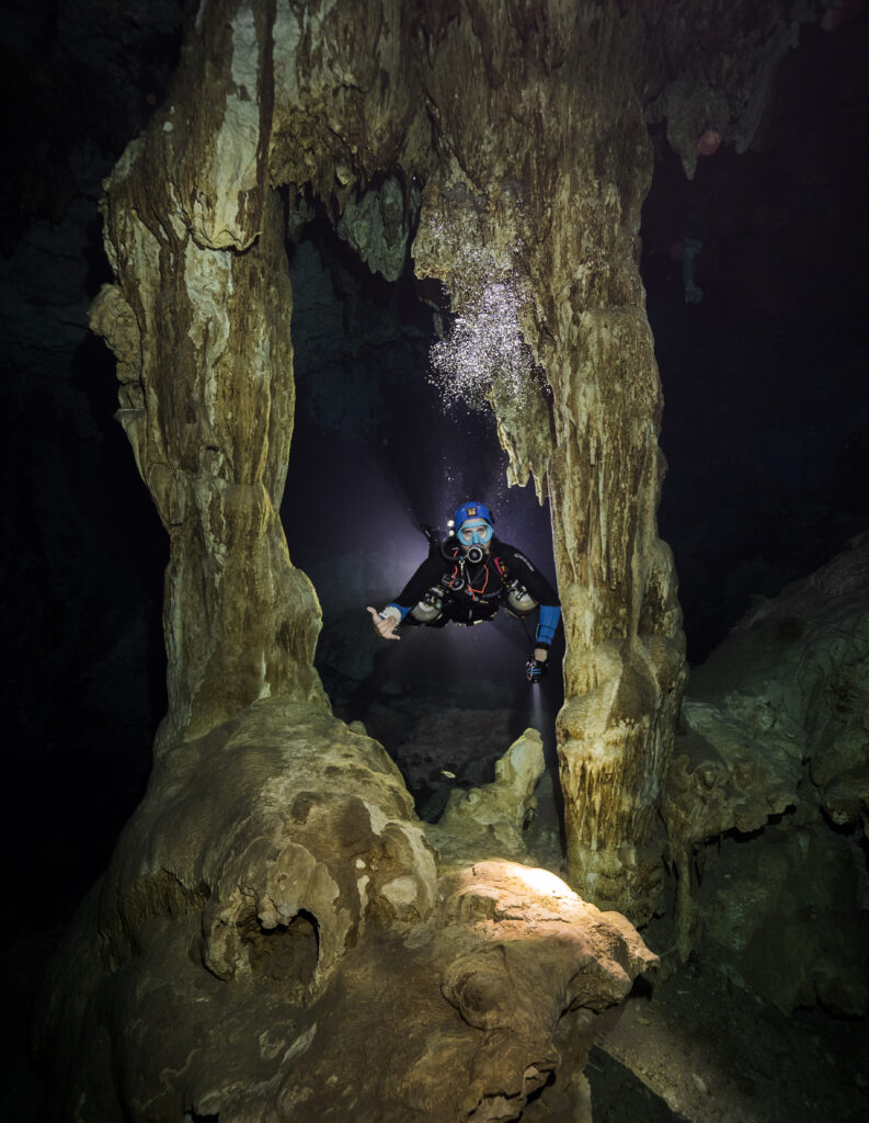 cenote-dos-ojos-scubadiving